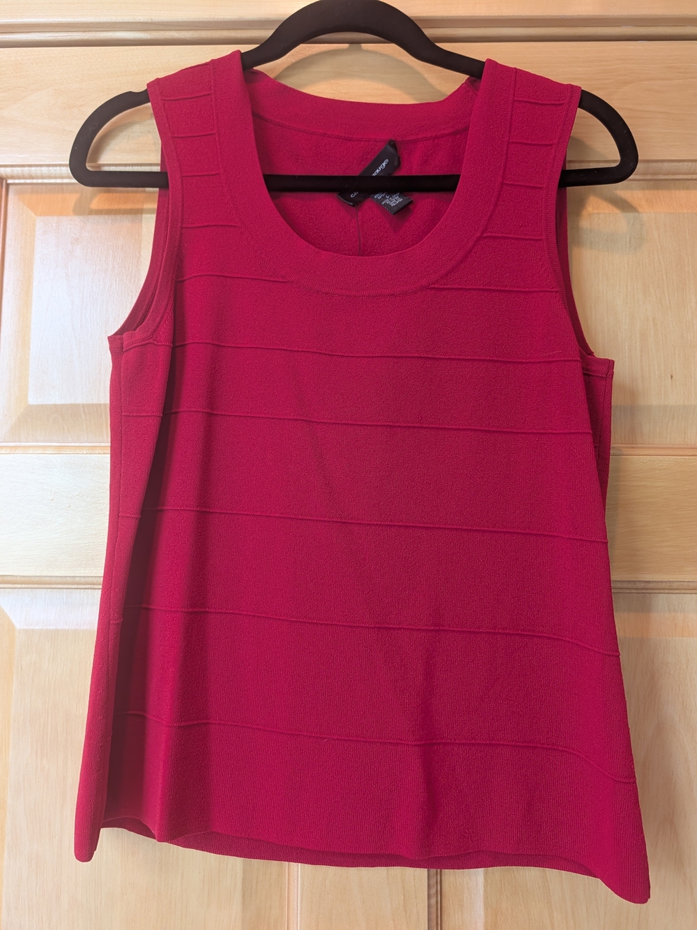 Cable & Gauge Red Textured Scoop Neck Tank